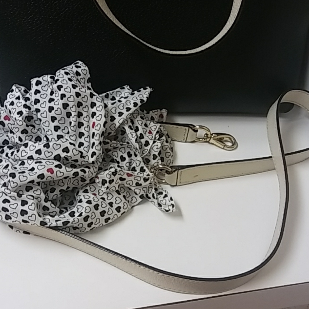 Kate Spade purse - Picture 6 of 7